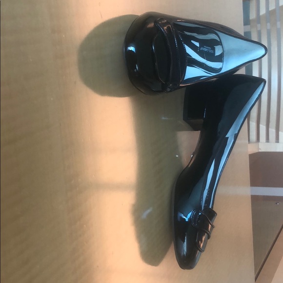 Dolce & Gabbana Black Loafers - Picture 2 of 4